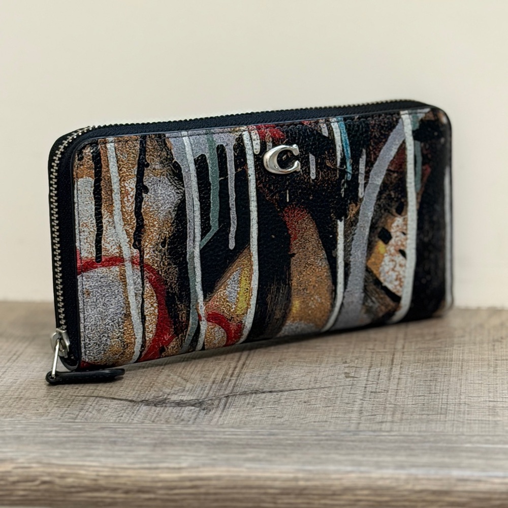 COACH - Authentic Multicolor Zip Leather Wallet